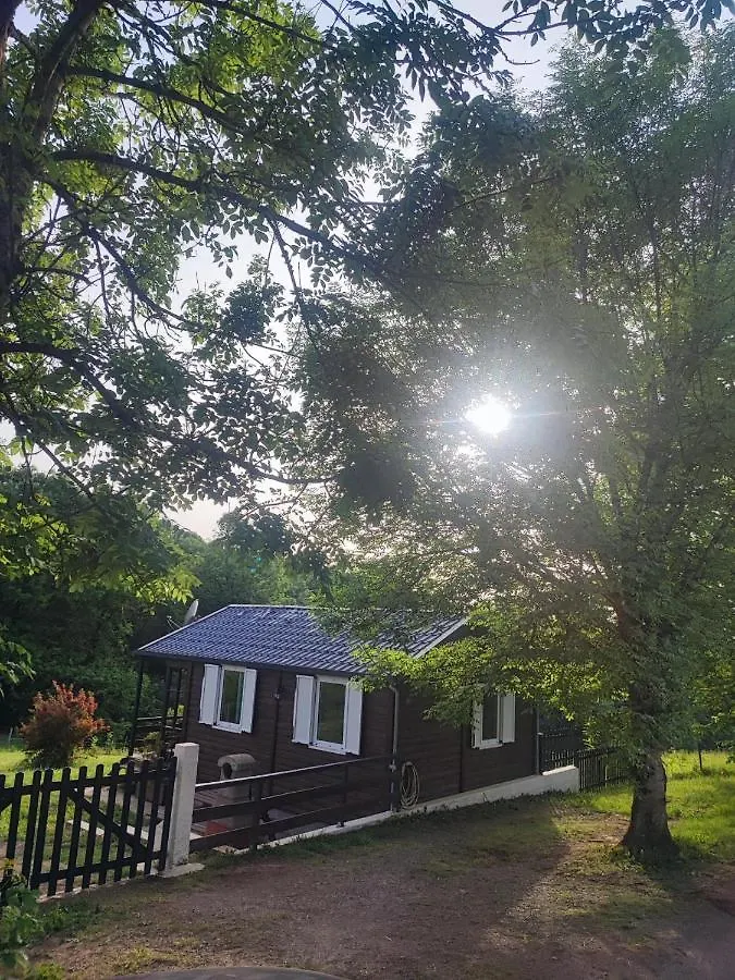 Les Chalets De L'Essentiel Lacaze