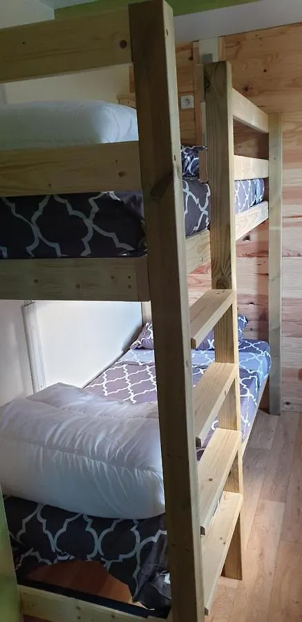 Les Chalets De L'Essentiel Lacaze 0*,